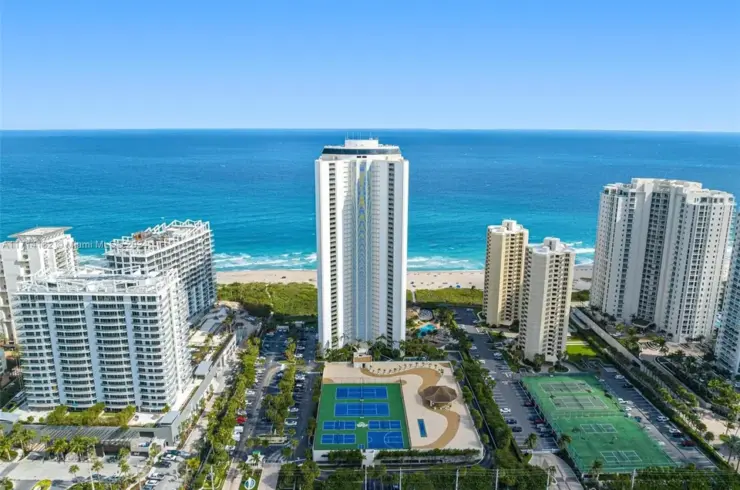 3000 N Ocean Dr Apt 20A