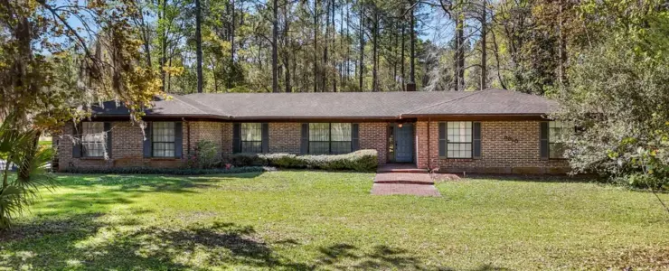 8810 Denny Rd
