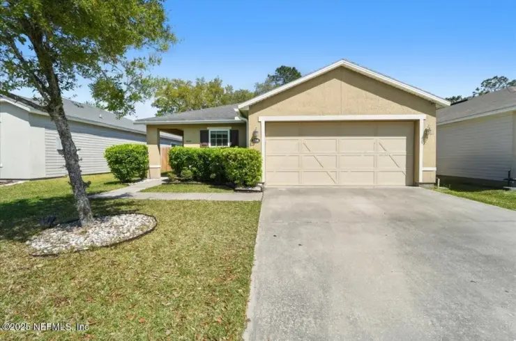 12106 Alexandra Dr