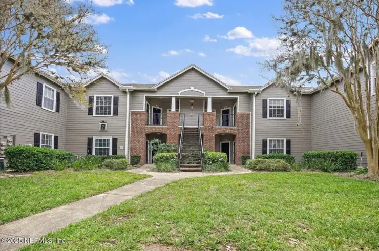 10000 Gate Pkwy N Apt 714