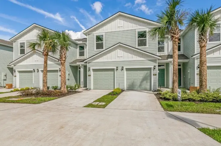 5987 Ortega Lake Dr