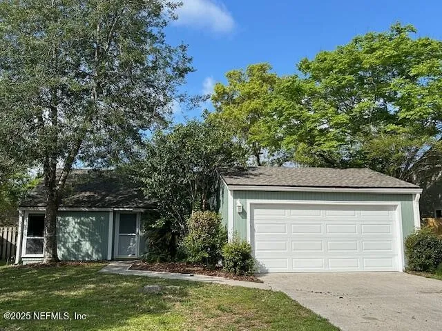 8064 Kilwinning Ln