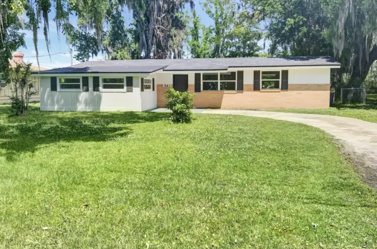 1561 Mar Vic Ln