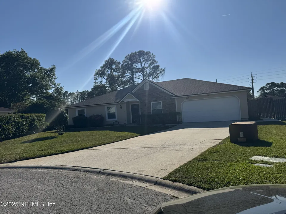 12507 Willoughby Ln 12507 Willoughby Ln