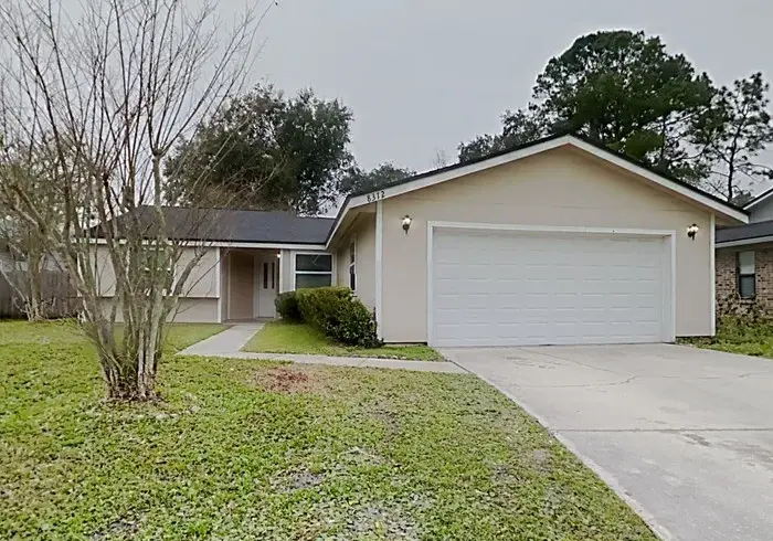 8372 Knotts Landing Dr E