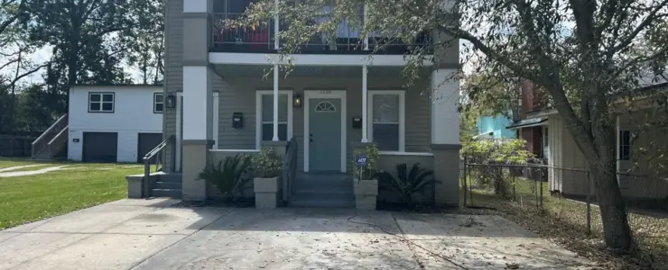 1068 Day Ave