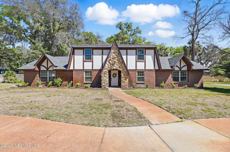 4463 River Rd