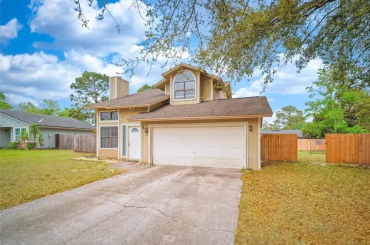 8135 Settlers Landing Trl N