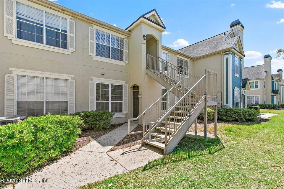 13703 Richmond Dr N Unit 1904 13703 Richmond Dr N Unit 1904