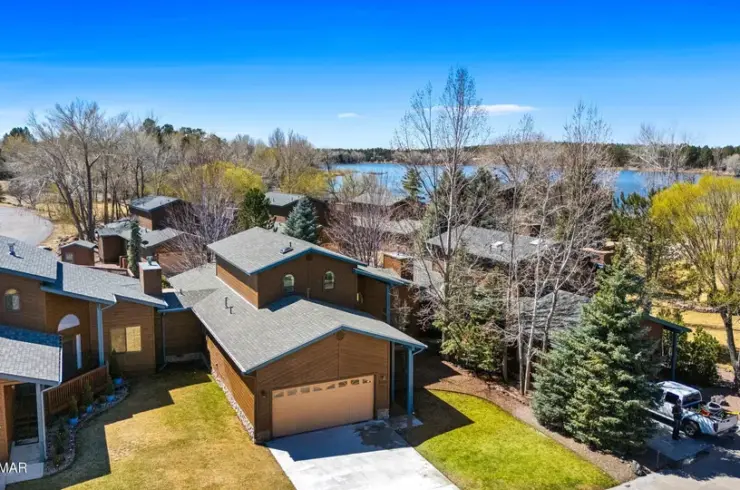 1604 Rainbow View Dr
