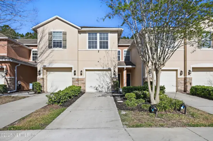 5964 Bartram Village Dr