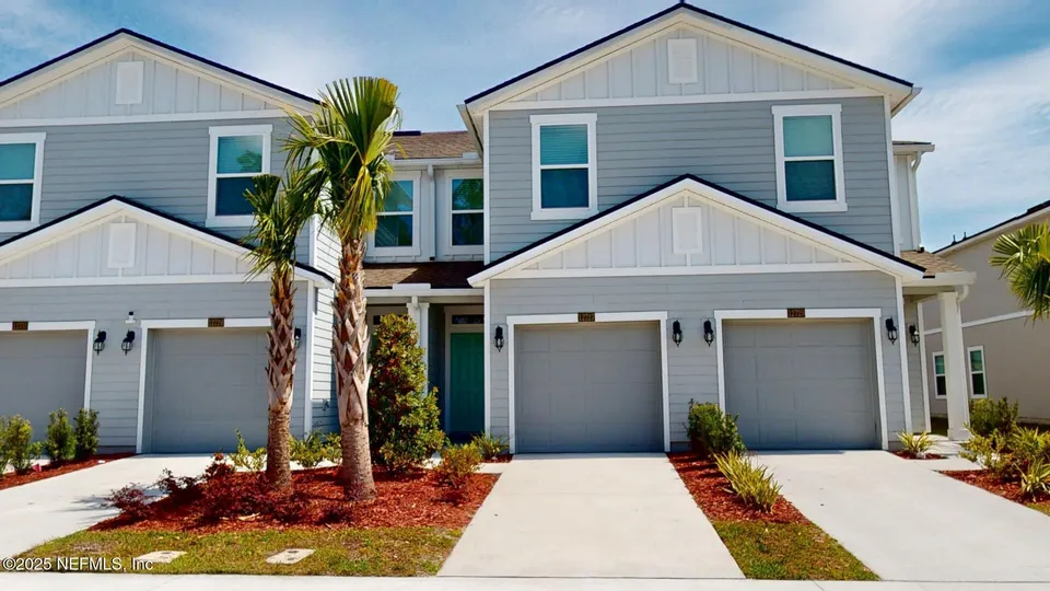 12727 Whelan Ave 12727 Whelan Ave