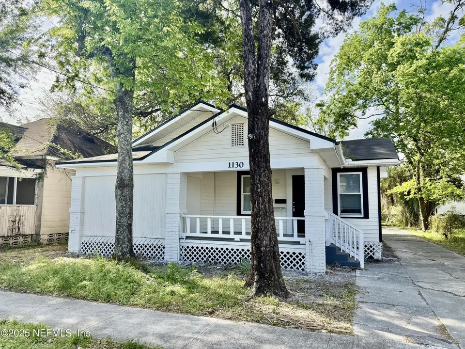 1130 E 16th St 1130 E 16th St