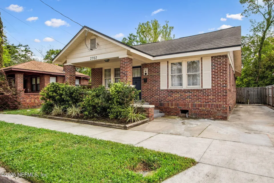 2702 Dellwood Ave 2702 Dellwood Ave