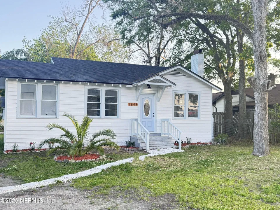 4848 Sappho Ave 4848 Sappho Ave