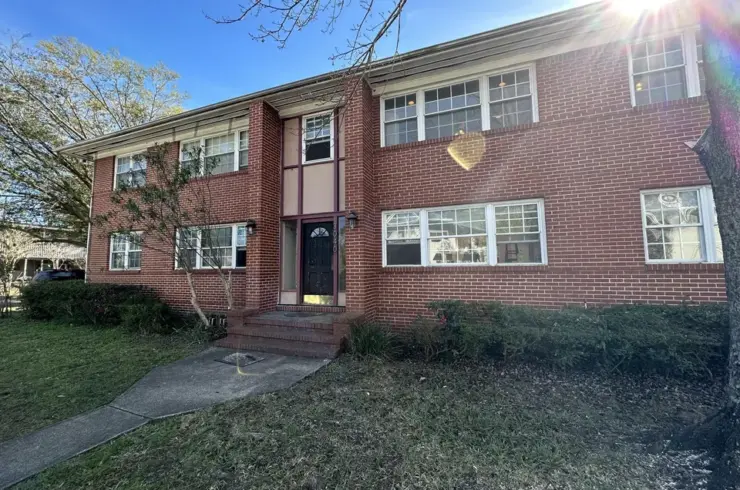 3040 Walton St Apt 3