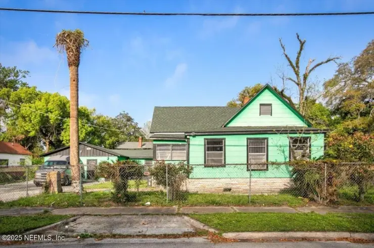 412 King St