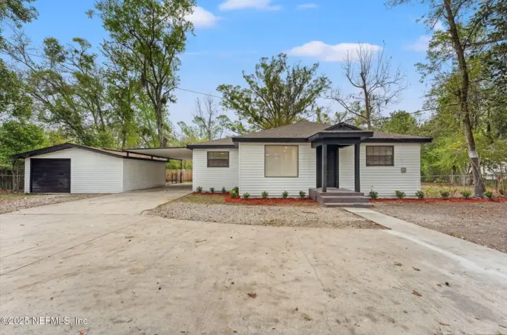 6211 Firestone Rd