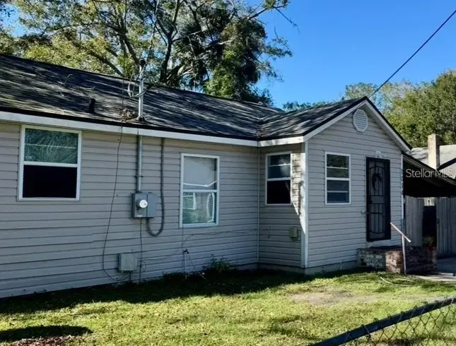 1014 Saint Clair Ter
