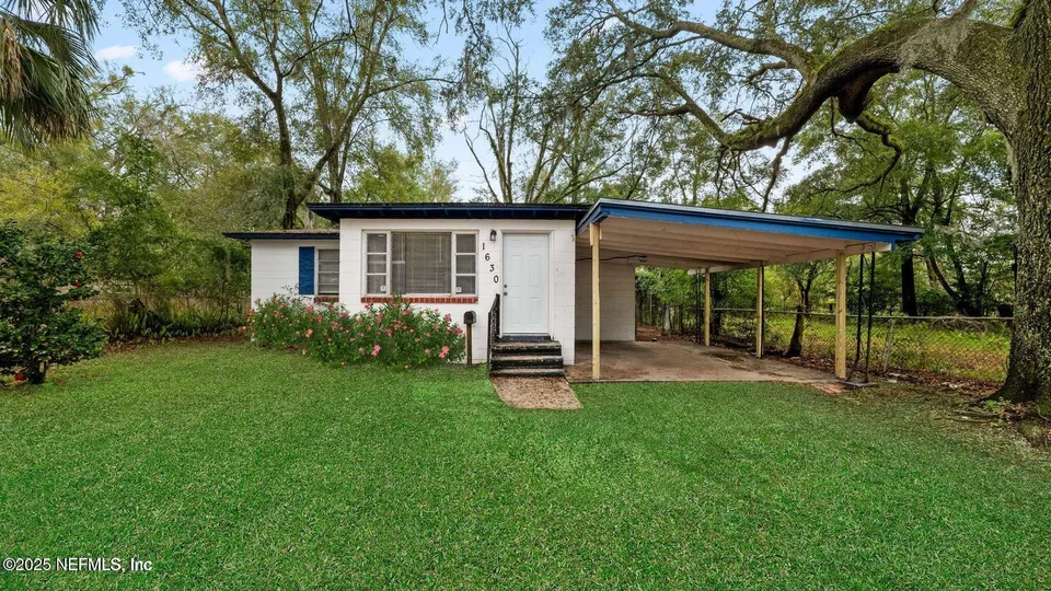 1630 W 34th St 1630 W 34th St