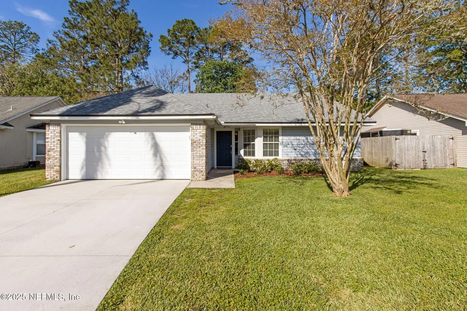 2096 St Martins Dr E 2096 St Martins Dr E