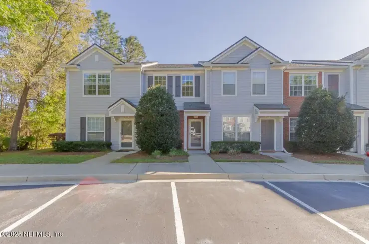 3598 Pebble Ln
