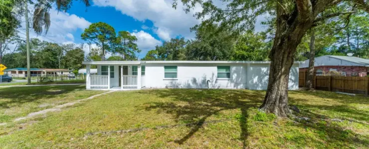 6109 Carnation Rd