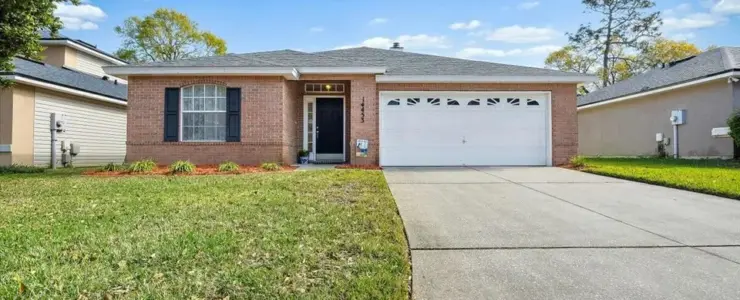 14453 Woodfield Cir N