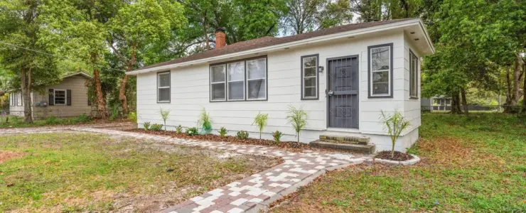 9007 Van Buren Ave