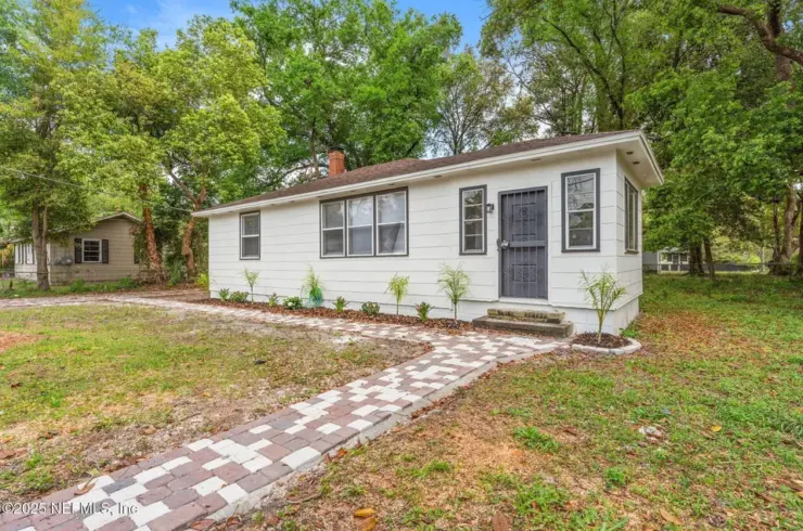 9007 Van Buren Ave