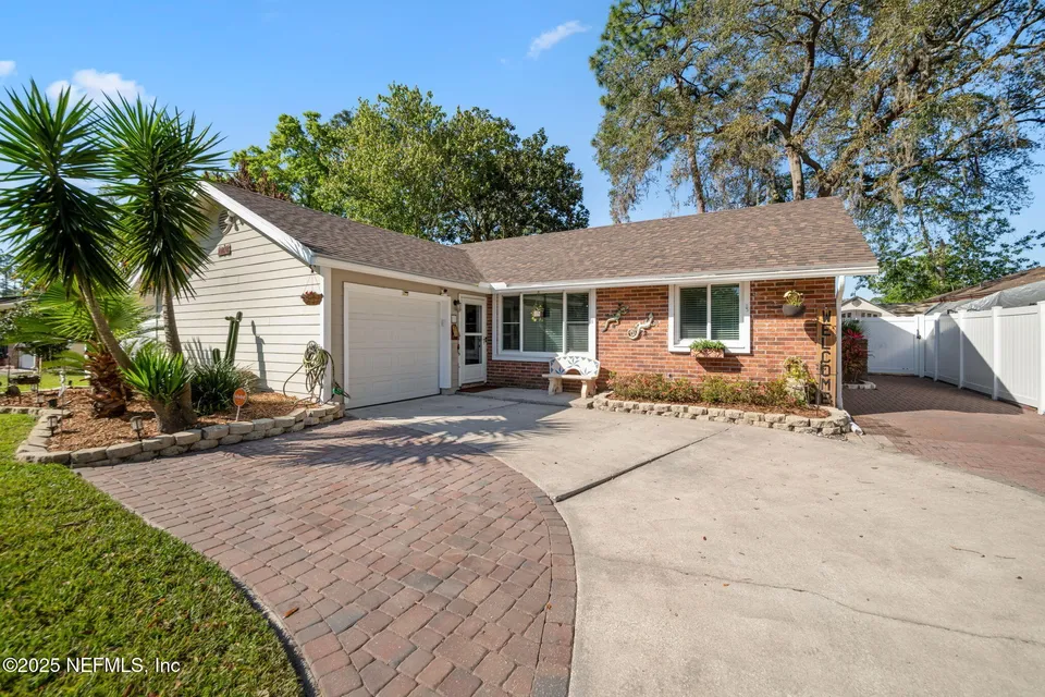 11646 Mossy Way 11646 Mossy Way
