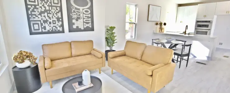 2477 Robert St