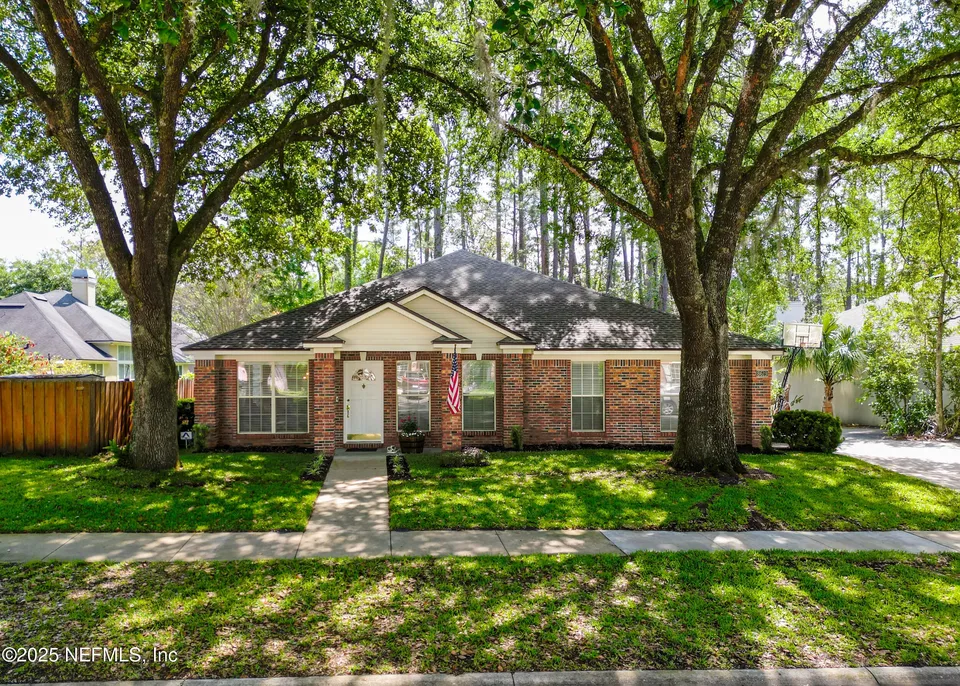 8619 Heather Run Dr S 8619 Heather Run Dr S