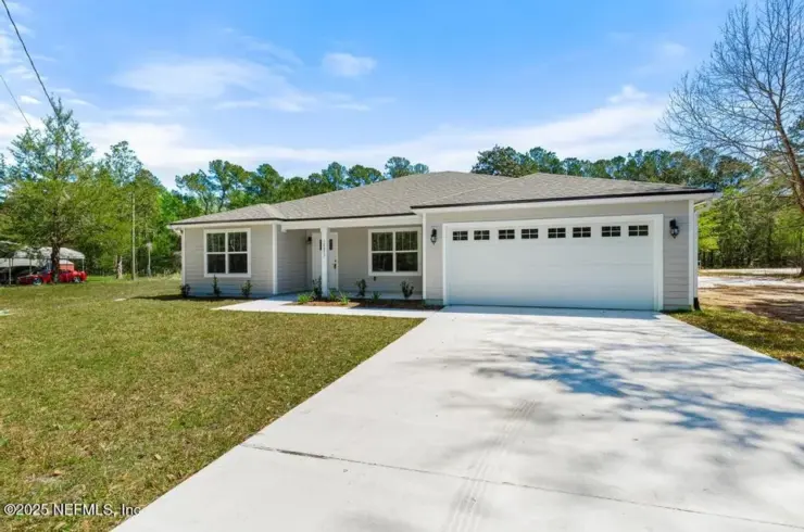 16073 Ressie Dr W