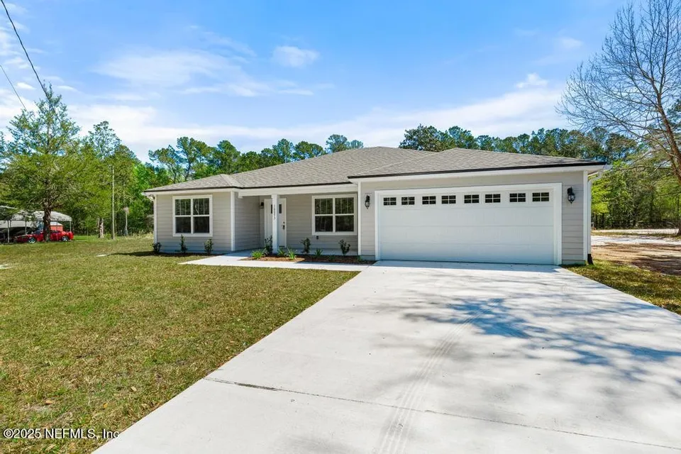 16073 Ressie Dr W 16073 Ressie Dr W