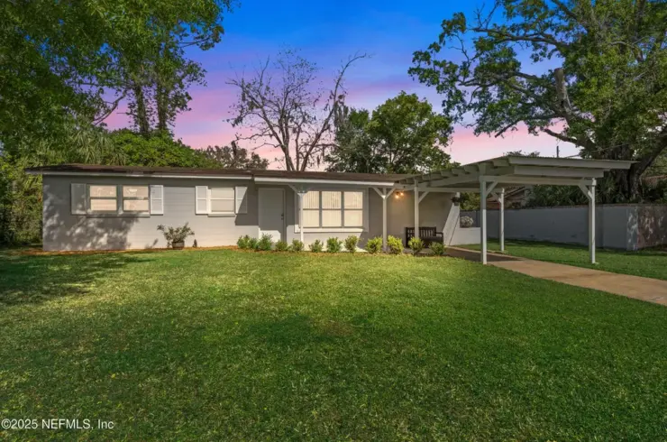 3111 Seine Dr