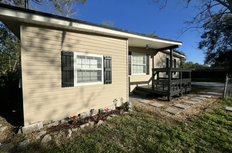 13603 Lyle Rd