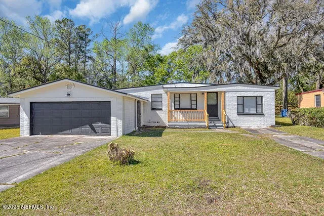 2921 Lippia Rd