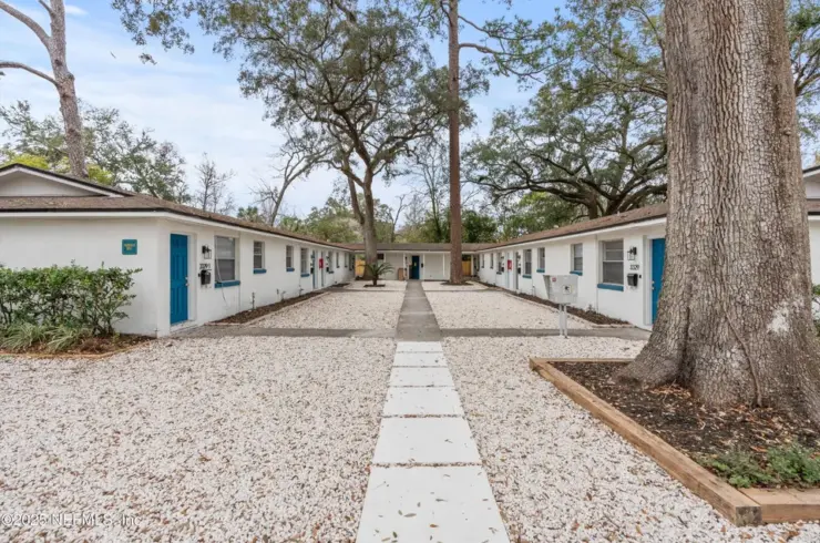 3329 Mayflower St Unit 3331