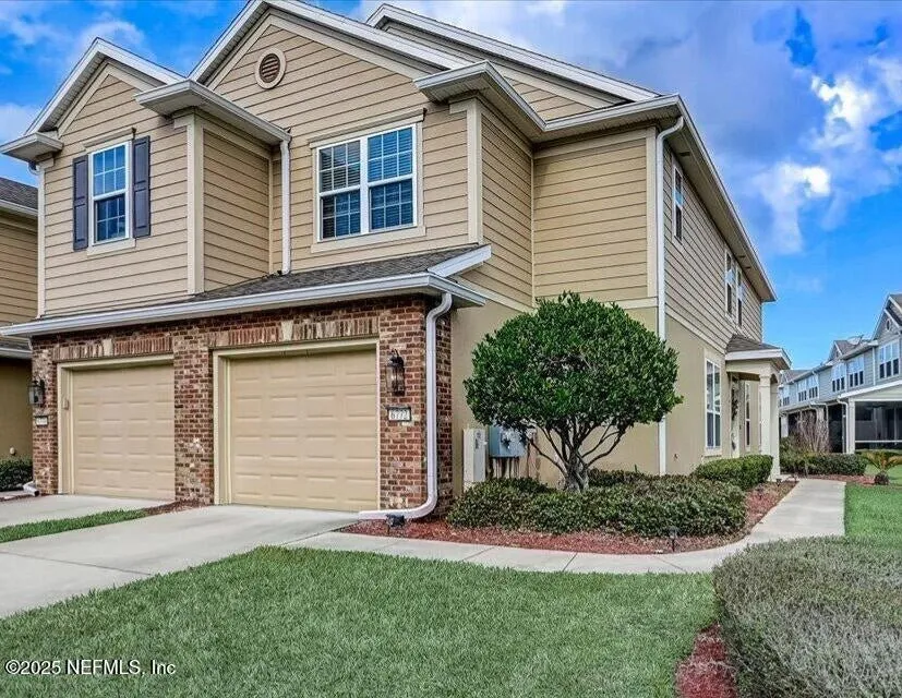 6772 Roundleaf Dr 6772 Roundleaf Dr