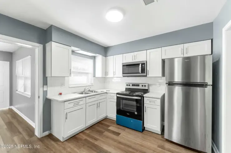 1416 Danbury Rd