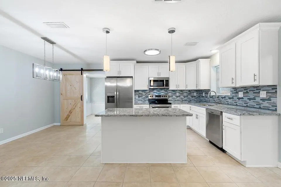 2850 Searchwood Dr 2850 Searchwood Dr