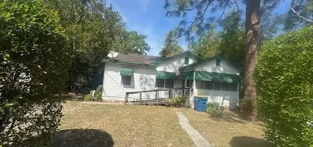 889 Bunker Hill Blvd
