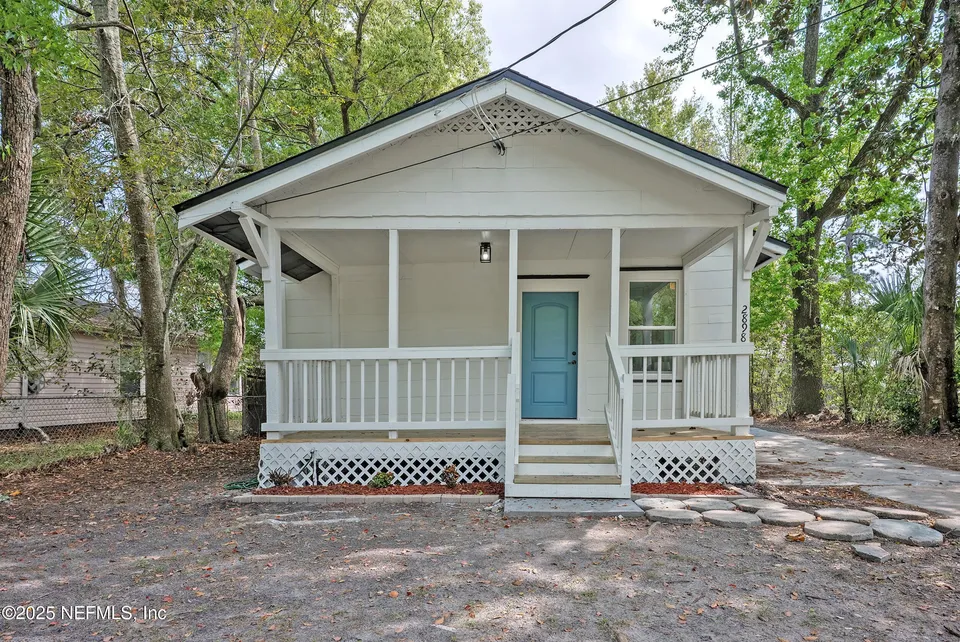 2898 Spencer St 2898 Spencer St