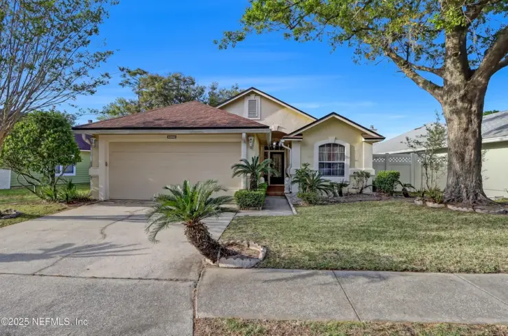 9559 Southbrook Dr