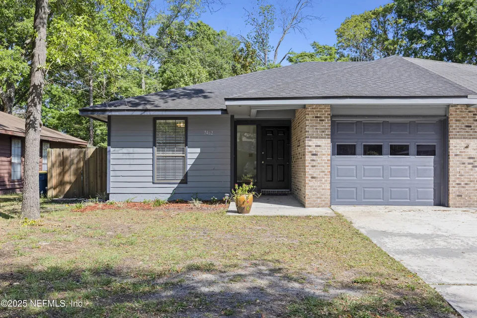 7462 Colony Cove Ln 7462 Colony Cove Ln