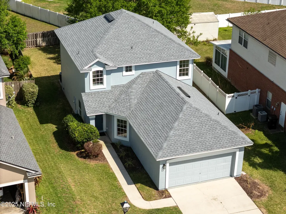 2895 Cross Creek Dr 2895 Cross Creek Dr