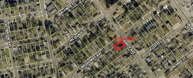 824 Baker Ave