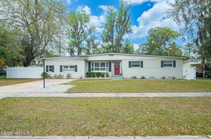 2751 Emily Ln