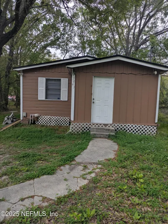 2843 W 2nd St 2843 W 2nd St